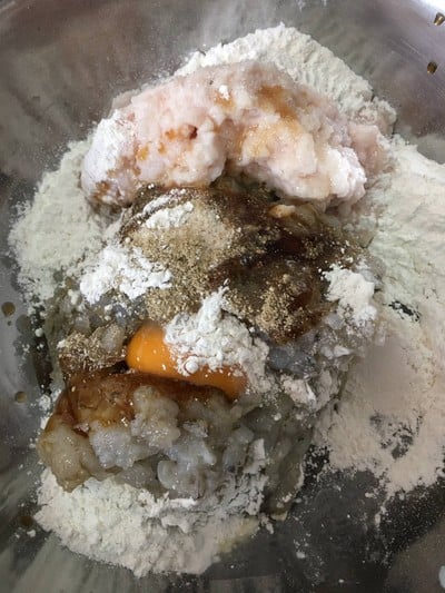 วิธีทำ “ทอดมันกุ้ง”🦐🦐 วิธีทำ “ทอดมันกุ้ง”🦐🦐