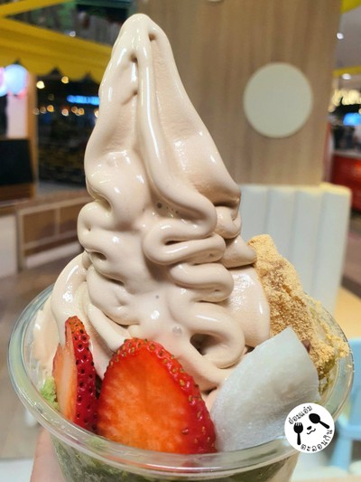 วาราบิโมจิมัทฉะบิงซูพาเฟ่ต์