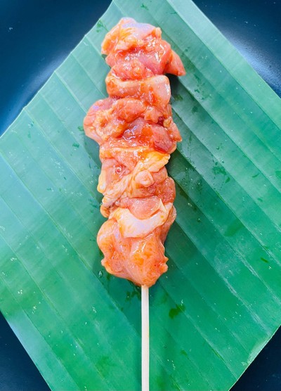 ไก่หมักซอสหม่าล่า