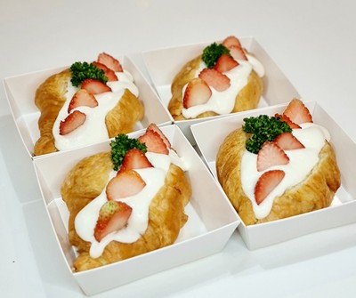 ครัวซองสตรอเบอร์รี่