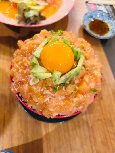 salmon tartare tamago me