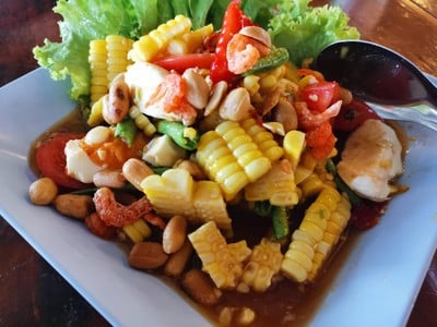 ตำข้าวโพดไข่เค็ม