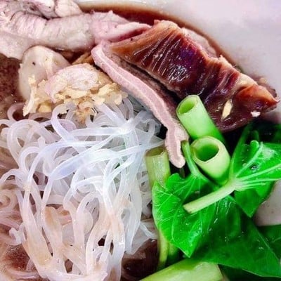 ก๋วยเตี๋ยวเรือคุณชาย เลียบทางรถไฟตลิ่งชัน เลียบทางรถไฟตลิ่งชัน