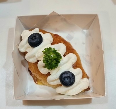 ครัวซองบลูเบอร์รี่