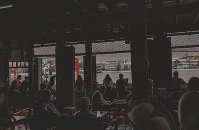 อาหาร หรือ เครื่องดื่ม