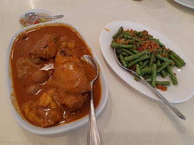 มัสมั่นไก่ใส่ทุเรียน