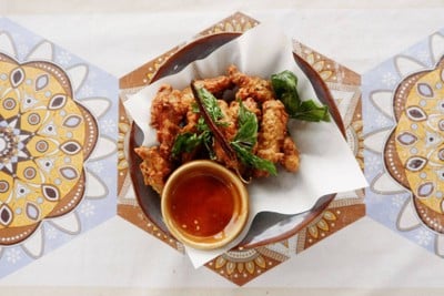 ปีกไก่ทอดมะแขว่น