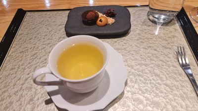 ชาเออเกรย์และขนม