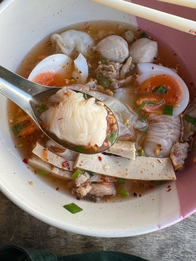 ก๋วยเตี๋ยวปากหม้อต้มยําไข่ธรรมดา