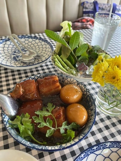 หมูฮ้อง