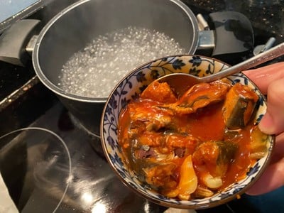 วิธีทำ แกงส้มผักรวมปลากระป๋องใส่กุ้ง