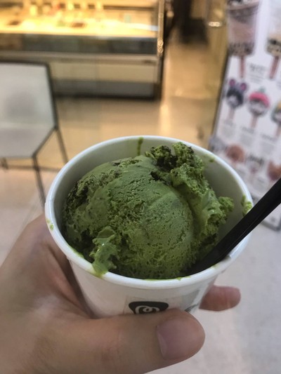 ไอศกรีม cookies & green tea