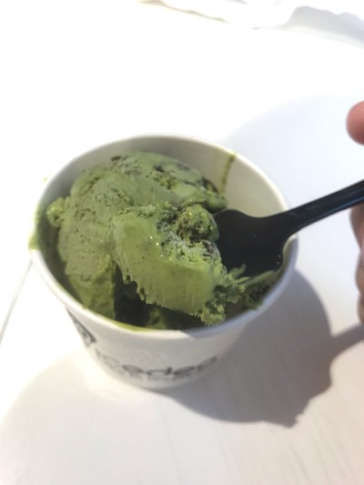 ไอศกรีม cookies & green tea
