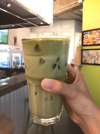 MATCHA LATTE (ICED)