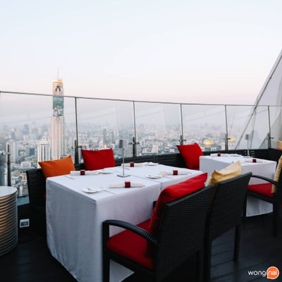 บรรยากาศ Red Sky Restaurant at Centaragrand at Centralworld