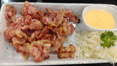 เบคอนทอด