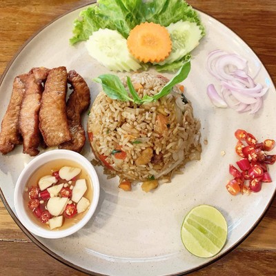 ข้าวผัดกากหมู
