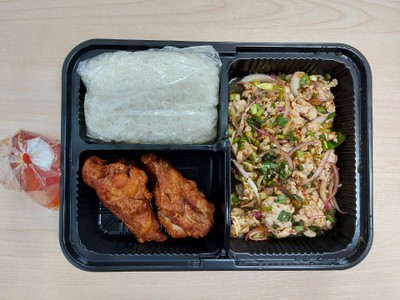 ชุดลาบหมู + ไก่ทอด