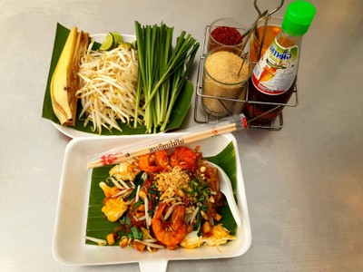 ผัดไทยกุ้งสด
