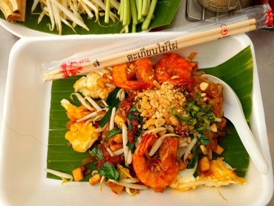 ผัดไทยกุ้งสด