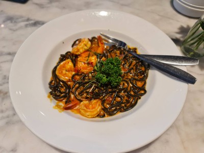 สปาเก็ตตี้เส้นดำต้มยำกุ้ง