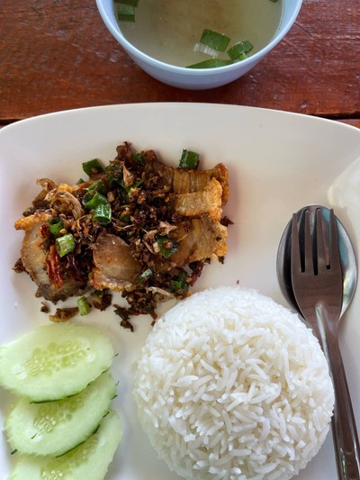 หมูสามชั้นผัดพริกเกลือ