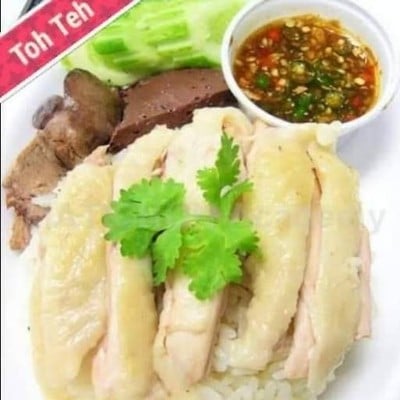 โต๋เต๋ข้าวมันไก่ ข้าวแกงกะหรี่ Foodie Market ราม 2