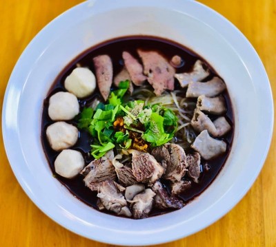 ก๋วยเตี๋ยวรวมหมู