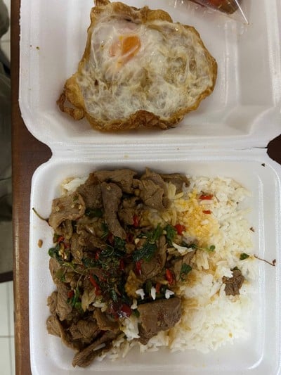 อาหาร หรือ เครื่องดื่ม