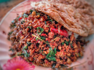 กะเพราเผ็ดมาก+ไข่เจียว