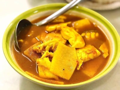 แกงส้มเนื้อปลา เพิ่มความอร่อยกรุบกรอบของยอดมะพร้าวอ่อน แซ่บๆ อร่อยมากๆๆ บอกเลยว่