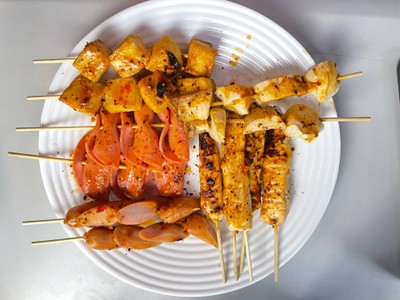 อร่อย ไส้กรอก วัตถุดิบ คุณภาพดี อร่อยมากครับ