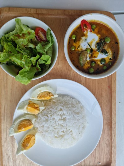 ข้าวแกงเขียวหวานไก่