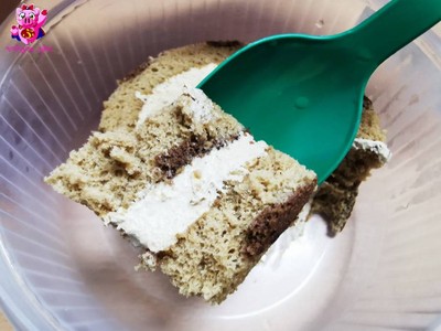 Coffee Fresh Cream Roll