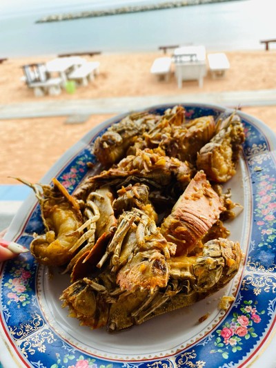 กั้งทอดกระเทียม