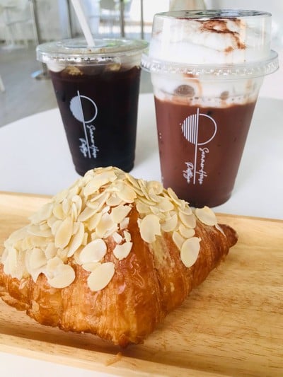 ครัวซองค์อัลมอนด์