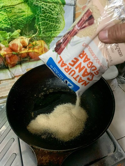 วิธีทำ กากหมูหวานน้ำตาลอ้อยธรรมชาติ มิตรผล