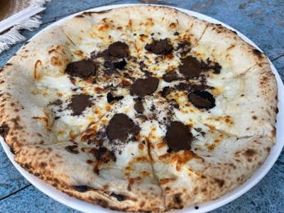 TRUFFLE PIZZA