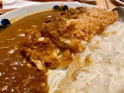 ข้าวแกงกะหรี่ทงคัตสึหมูสันนอก
