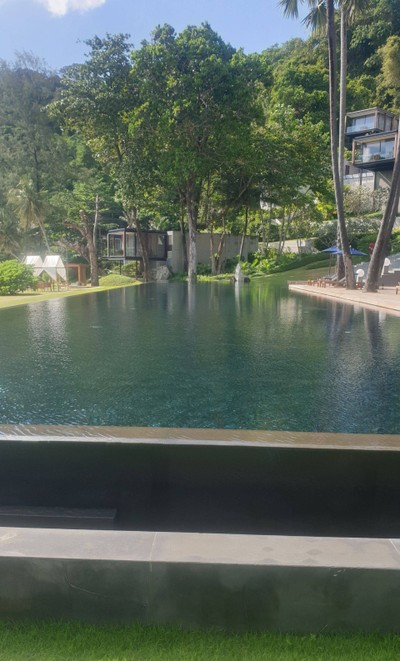 สระว่ายน้ำ/ชายหาด