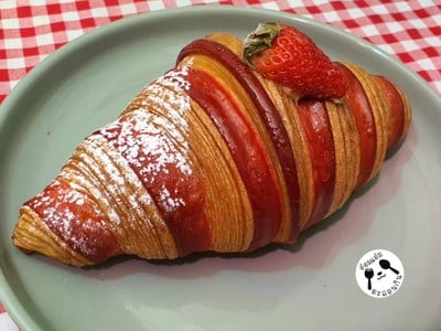 Strawberry Croissant