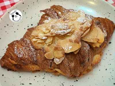 Almond Au Rum Croissant