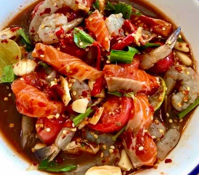 ตำ แซลมอนกุ้งสด