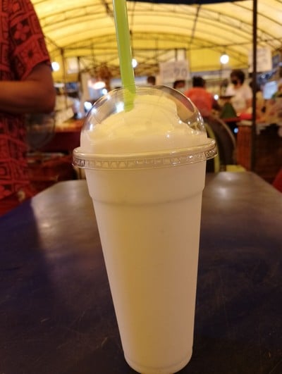 อาหาร หรือ เครื่องดื่ม