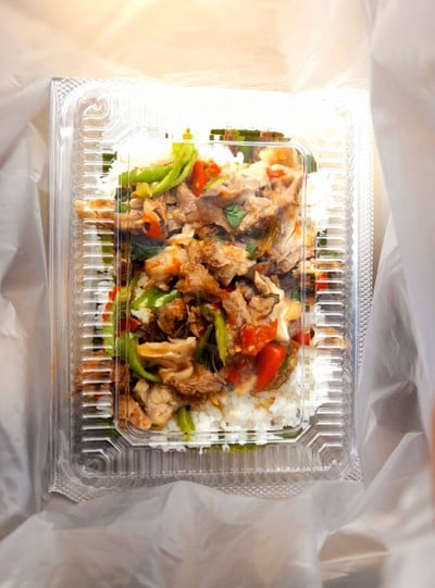 สั่งใส่กล่องกลับบ้าน