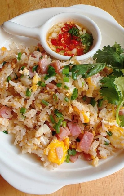 ข้าวผัดแฮม