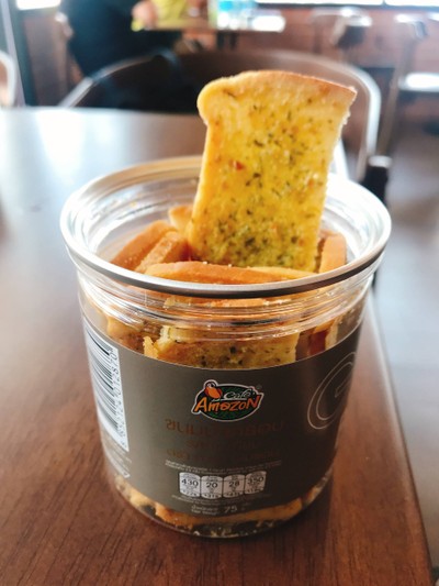 ขนมปังกรอบรสกระเทียมพรีเมี่ยม