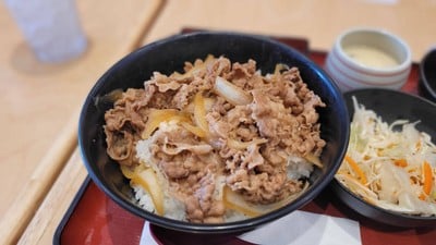 ข้าวหน้าเนื้อสุคิยะ L