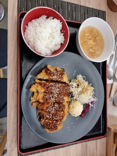 ข้าวหมูทอด ทงคัตซึ