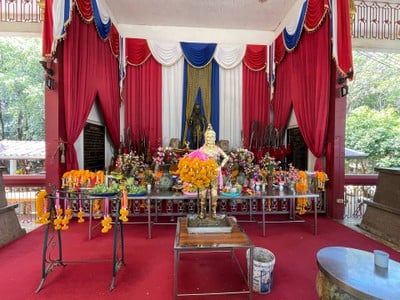 บรรยากาศ ศาลเจ้าพ่อพะวอ